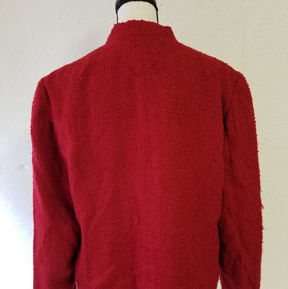Red Jacket - Picture 4 of 6